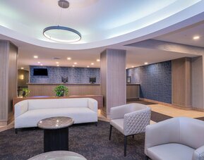 Sandman Hotel Montreal - Longueuil