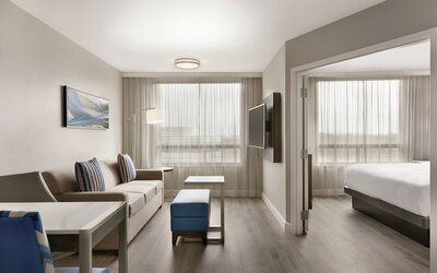 Embassy Suites by Hilton Montreal Airport