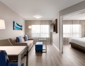 Embassy Suites by Hilton Montreal Airport