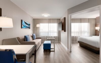 Embassy Suites by Hilton Montreal Airport