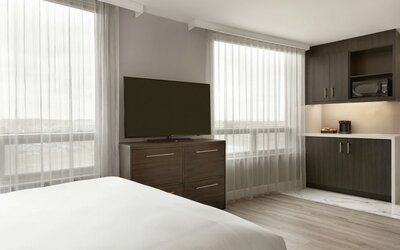 Embassy Suites by Hilton Montreal Airport