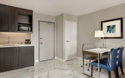 Embassy Suites by Hilton Montreal Airport