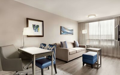 Embassy Suites by Hilton Montreal Airport