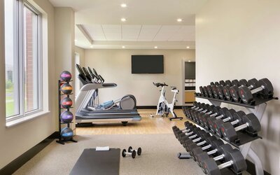 Embassy Suites by Hilton Montreal Airport