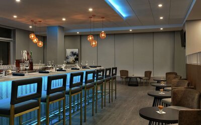 Embassy Suites by Hilton Montreal Airport