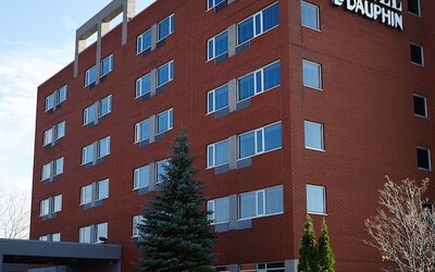 Hôtel Le Dauphin Montréal - Longueuil