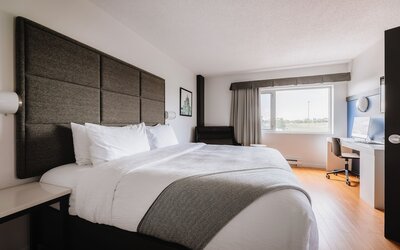 Hôtel Le Dauphin Montréal - Longueuil