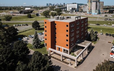 Hôtel Le Dauphin Montréal - Longueuil