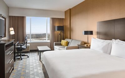 DoubleTree by Hilton Pointe Claire Montreal Airport West