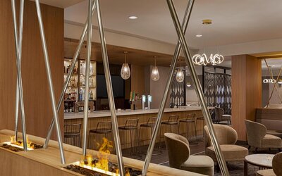 DoubleTree by Hilton Pointe Claire Montreal Airport West