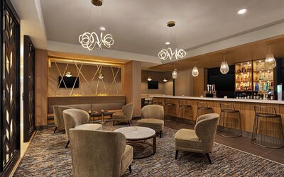 DoubleTree by Hilton Pointe Claire Montreal Airport West