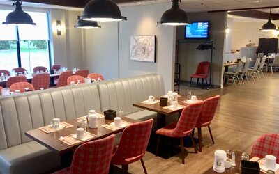 Holiday Inn Montreal Longueuil by IHG