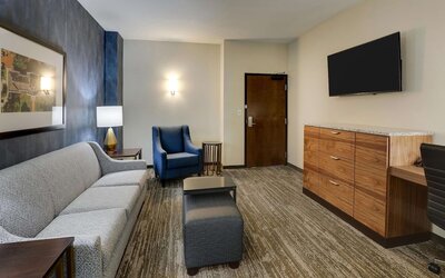 Drury Plaza Hotel Tallahassee