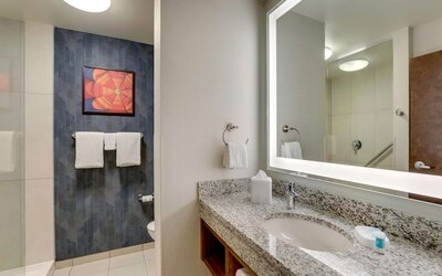 Drury Plaza Hotel Tallahassee