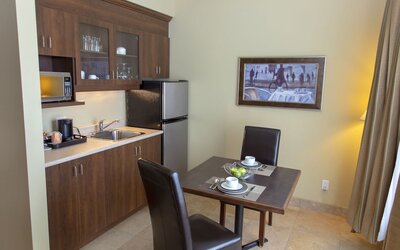 Hotel Brossard, an Ascend Collection Hotel