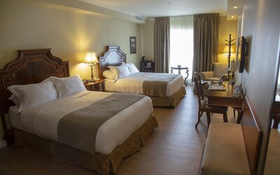Hotel Brossard, an Ascend Collection Hotel