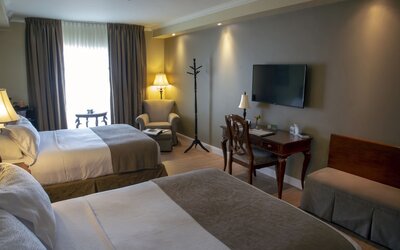 Hotel Brossard, an Ascend Collection Hotel
