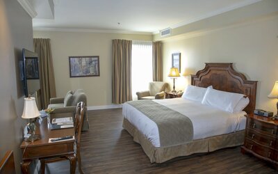 Hotel Brossard, an Ascend Collection Hotel