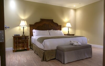 Hotel Brossard, an Ascend Collection Hotel