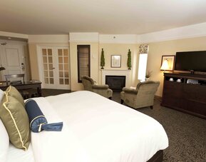 Le St-Martin Hotel & Suites Laval