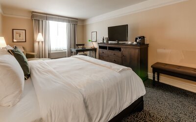 Le St-Martin Hotel & Suites Laval
