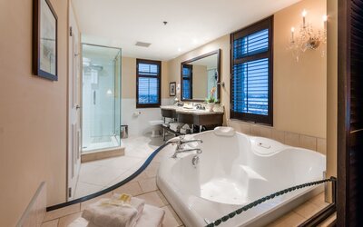 Le St-Martin Hotel & Suites Laval