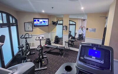 Le St-Martin Hotel & Suites Laval
