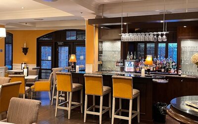 Le St-Martin Hotel & Suites Laval