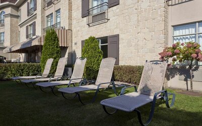 Le St-Martin Hotel & Suites Laval