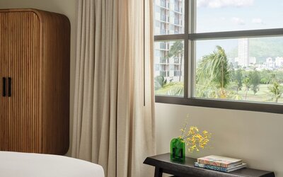 Deluxe Room, 1 King Bed, Transfer Shower (ADA w/ Transfer Shower) - Breakfast for 2