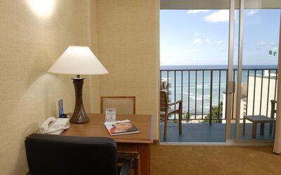 Waikiki Resort Hotel