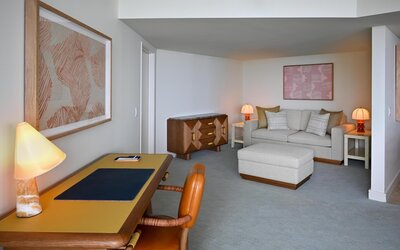 Ka Laʻi Waikiki Beach, LXR Hotels & Resorts