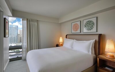Ka Laʻi Waikiki Beach, LXR Hotels & Resorts