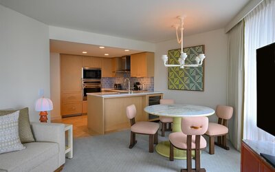 Ka Laʻi Waikiki Beach, LXR Hotels & Resorts