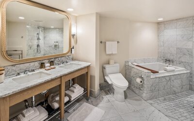 Ka Laʻi Waikiki Beach, LXR Hotels & Resorts