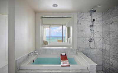 Ka Laʻi Waikiki Beach, LXR Hotels & Resorts