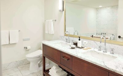 Ka Laʻi Waikiki Beach, LXR Hotels & Resorts