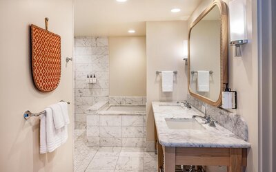 Ka Laʻi Waikiki Beach, LXR Hotels & Resorts