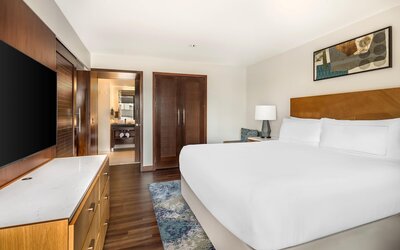 Hilton Grand Vacations Club Hokulani Waikiki Honolulu