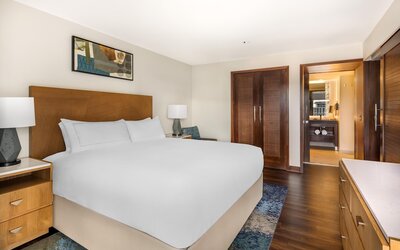 Hilton Grand Vacations Club Hokulani Waikiki Honolulu