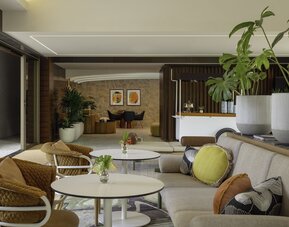 The Ambassador Hotel of Waikiki, Tapestry Collection by Hilton