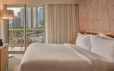 The Ambassador Hotel of Waikiki, Tapestry Collection by Hilton
