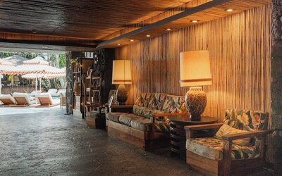 White Sands Hotel