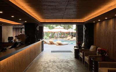 White Sands Hotel