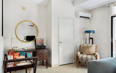 White Sands Hotel