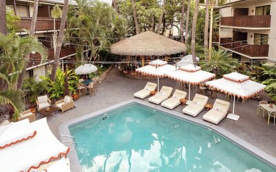 White Sands Hotel