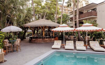 White Sands Hotel