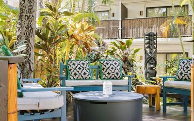 White Sands Hotel