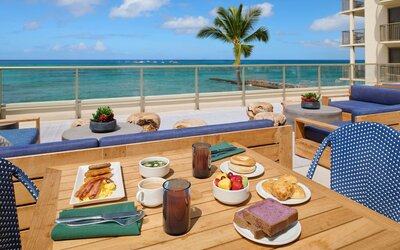 OUTRIGGER Reef Waikiki Beach Resort