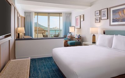 OUTRIGGER Reef Waikiki Beach Resort